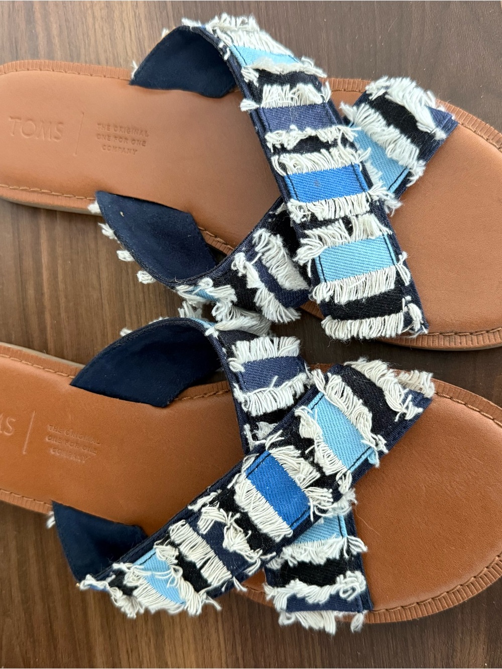 TOMS Women's Navy and Light Blue Fringed Cross-Strap Sandals